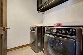 Resort Three Bedroom Suite 3 Apartment Hotel by RedAwning