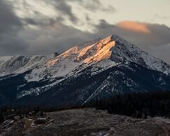 Stunning Views From the Top of Boreas Pass
