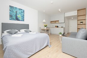 Studio Nocznickiego 4 Guests by Renters
