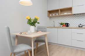 Studio Nocznickiego 4 Guests by Renters