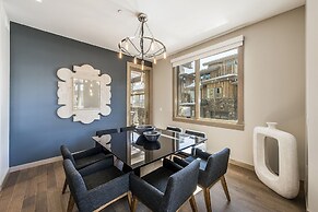 Platinum Four Bedroom Suite 4 Apartment Hotel by RedAwning