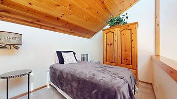 Mammoth Sierra Townhomes #18 2 Bedroom Condo by RedAwning