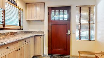 Mammoth Sierra Townhomes #18 2 Bedroom Condo by RedAwning