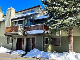 Mammoth Sierra Townhomes #18 2 Bedroom Condo by RedAwning