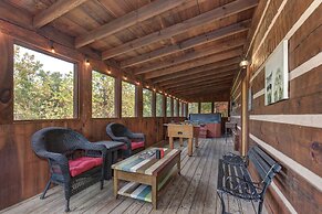 Scenic Smoky Mountains Escape w/ Hot Tub