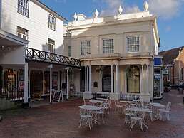 Stylish 1-bed Apartment - Heart of Tunbridge Wells