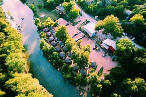 Son's Guadalupe Glamping Tents