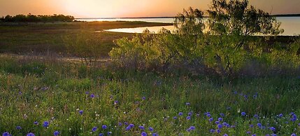 Bass Inn - Choke Canyon National Park