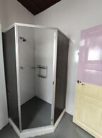 Hostal Colors - Hostel