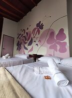 Hostal Colors - Hostel
