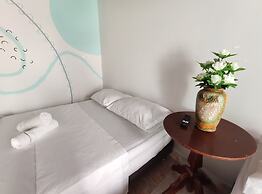 Hostal Colors - Hostel