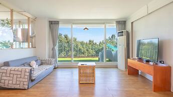 Ganghwa Haimom Family Poolvilla Marine