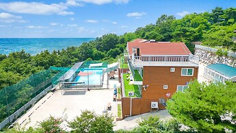 Ganghwa Haimom Family Poolvilla Marine