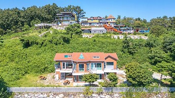 Ganghwa Haimom Family Poolvilla Marine