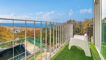 Ganghwa Haimom Family Poolvilla Marine