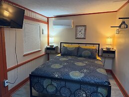 Nature Coast Inn and Cottages