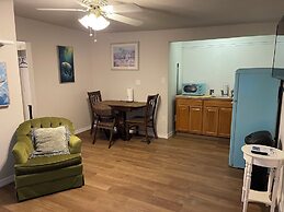 Nature Coast Inn and Cottages