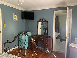 Nature Coast Inn and Cottages