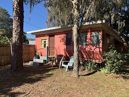 Nature Coast Inn and Cottages