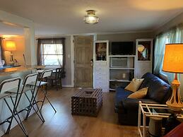 Nature Coast Inn and Cottages