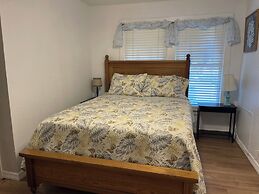 Nature Coast Inn and Cottages