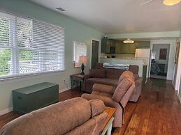 Nature Coast Inn and Cottages