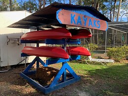 Nature Coast Inn and Cottages