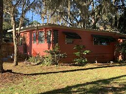 Nature Coast Inn and Cottages