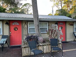 Nature Coast Inn and Cottages