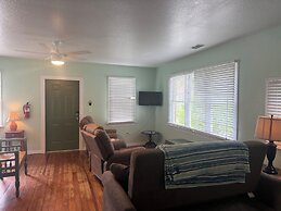 Nature Coast Inn and Cottages