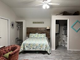 Nature Coast Inn and Cottages