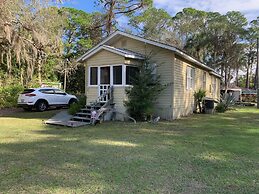 Nature Coast Inn and Cottages