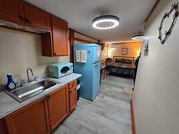 Nature Coast Inn and Cottages