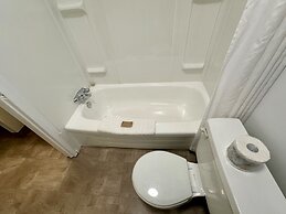 Anavada Inn & Suites Grande Prairie