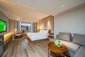 Holiday Inn Shanghai Huaxia by IHG