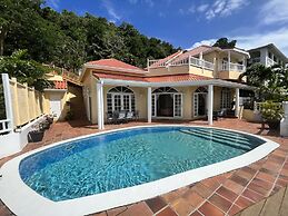 Stunning 4-bed Villa in Gros Islet, St Lucia