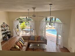 Stunning 4-bed Villa in Gros Islet, St Lucia