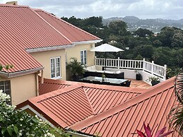 Stunning 4-bed Villa in Gros Islet, St Lucia
