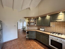 Stunning 4-bed Villa in Gros Islet, St Lucia