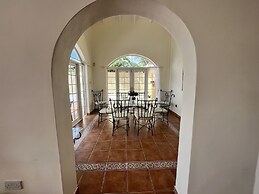 Stunning 4-bed Villa in Gros Islet, St Lucia