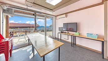 Ganghwa Marinpaibeu Pulbilra Gajok Pension