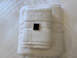 Aurora - Brand New Luxury 2 bed 2 Bath Apartment!