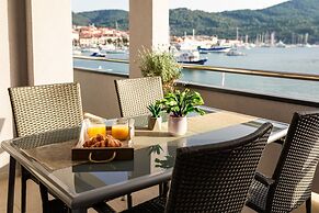 Apartments & Rooms Fisherman's Luck