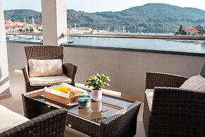 Apartments & Rooms Fisherman's Luck