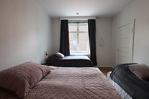 2ndhomes Cozy and Quiet 2BR Apartment