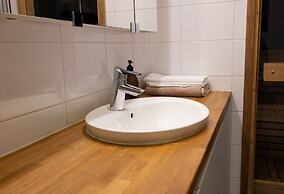 2ndhomes Charming 1BR Apartment w Sauna