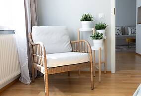 2ndhomes Charming 1BR Apartment w Sauna