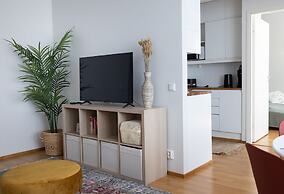 2ndhomes Charming 1BR Apartment w Sauna