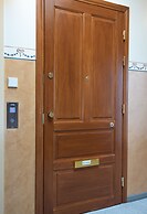 2ndhomes Beautiful & Modern Attic Studio