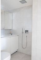 2ndhomes Beautiful & Modern Attic Studio